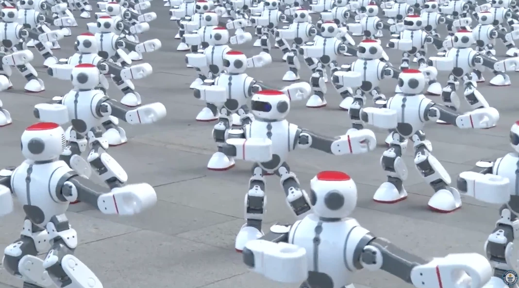 Do the Robot: 1,000 bots boogie into the record books